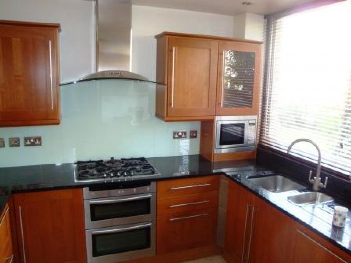 			NEW INSTRUCTION, 5 Bedroom, 1 bath, 1 reception House			 Abbey Road, WEST/SOUTH HAMPSTEAD